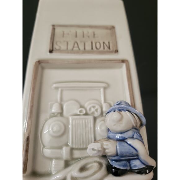 FF (Fitz and Floyd) Fire Station with Fireman Writing Utensil organizer - Picture 1 of 8